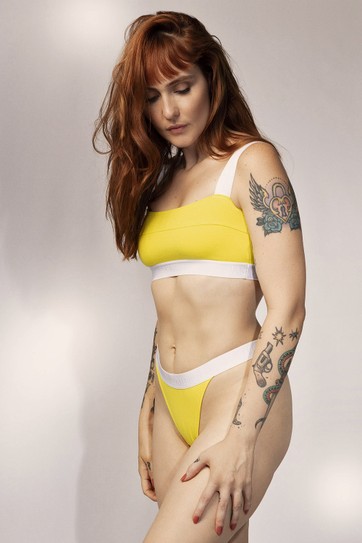 CALCINHA AMARELA STRING GAIA